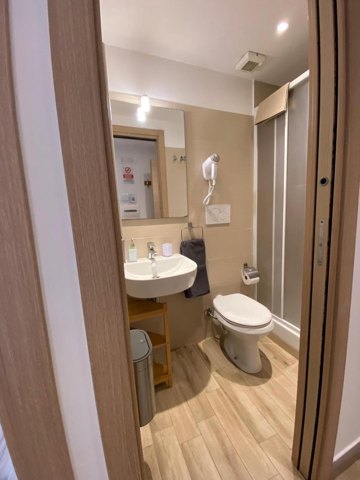 Dimora Vaticano Apartments Roma Ngoại thất bức ảnh
